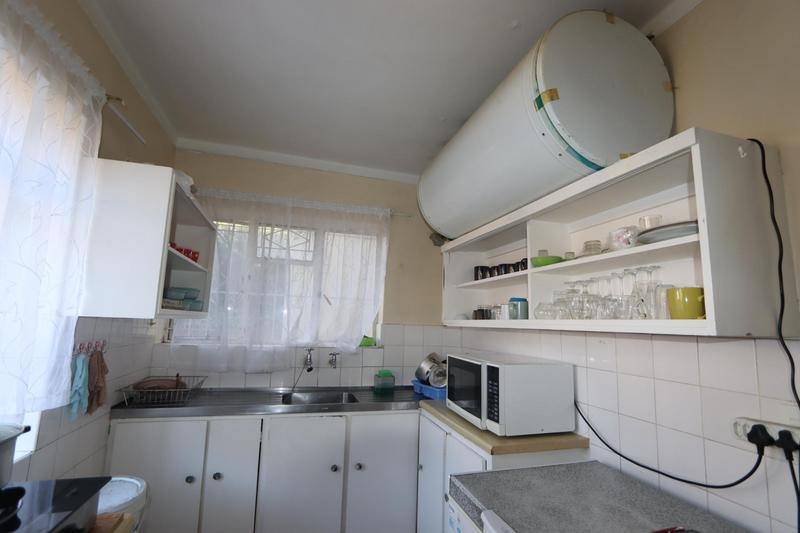 2 Bedroom Property for Sale in Wynberg Upper Western Cape